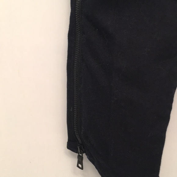 Rock & Republic lowrise skinny b#@!h Jean - Picture 2 of 5